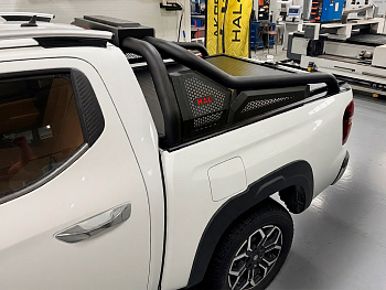 Дуга SPORT BAR 2 (2 задних прожектора, стоп-сигнал.Hilux, JAC и др.)