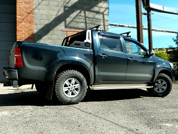 Дуга широкая с защитой стекла HAL PRO HILUX 7 VIGO