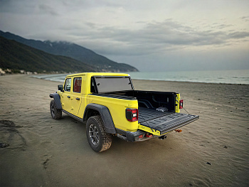 Крышка HAL 4-х секционная Jeep Gladiator PRO