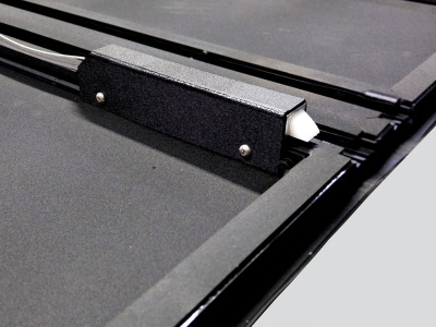 Крышка HAL 4-х секционная Hilux Revo '15 PRO