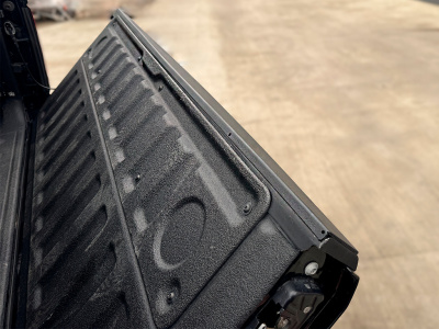 Алюминиевая накладка на откидной борт RAM 1500 5 gen.  (1 шт. со скотчем)