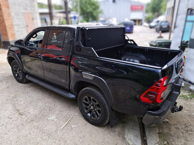Дуга широкая с защитой стекла HAL PRO HILUX 8 REVO